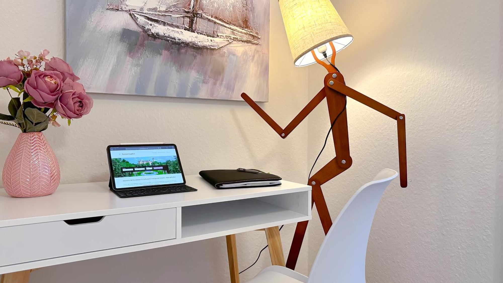 Homestayplus Schwerin ชเวียรีน ภายนอก รูปภาพ