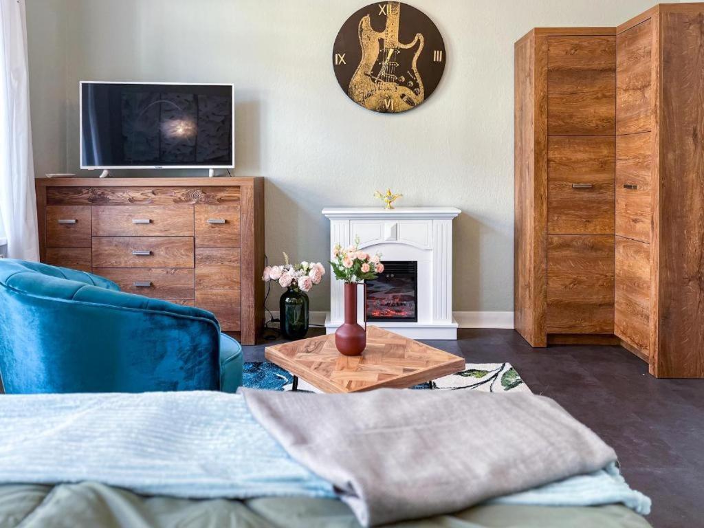 Homestayplus Schwerin ชเวียรีน ภายนอก รูปภาพ