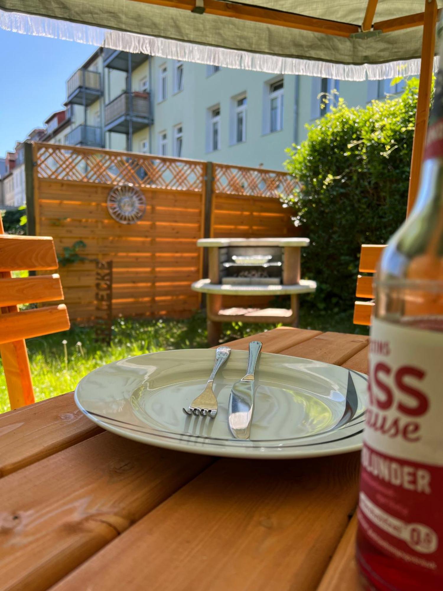 Homestayplus Schwerin ชเวียรีน ภายนอก รูปภาพ