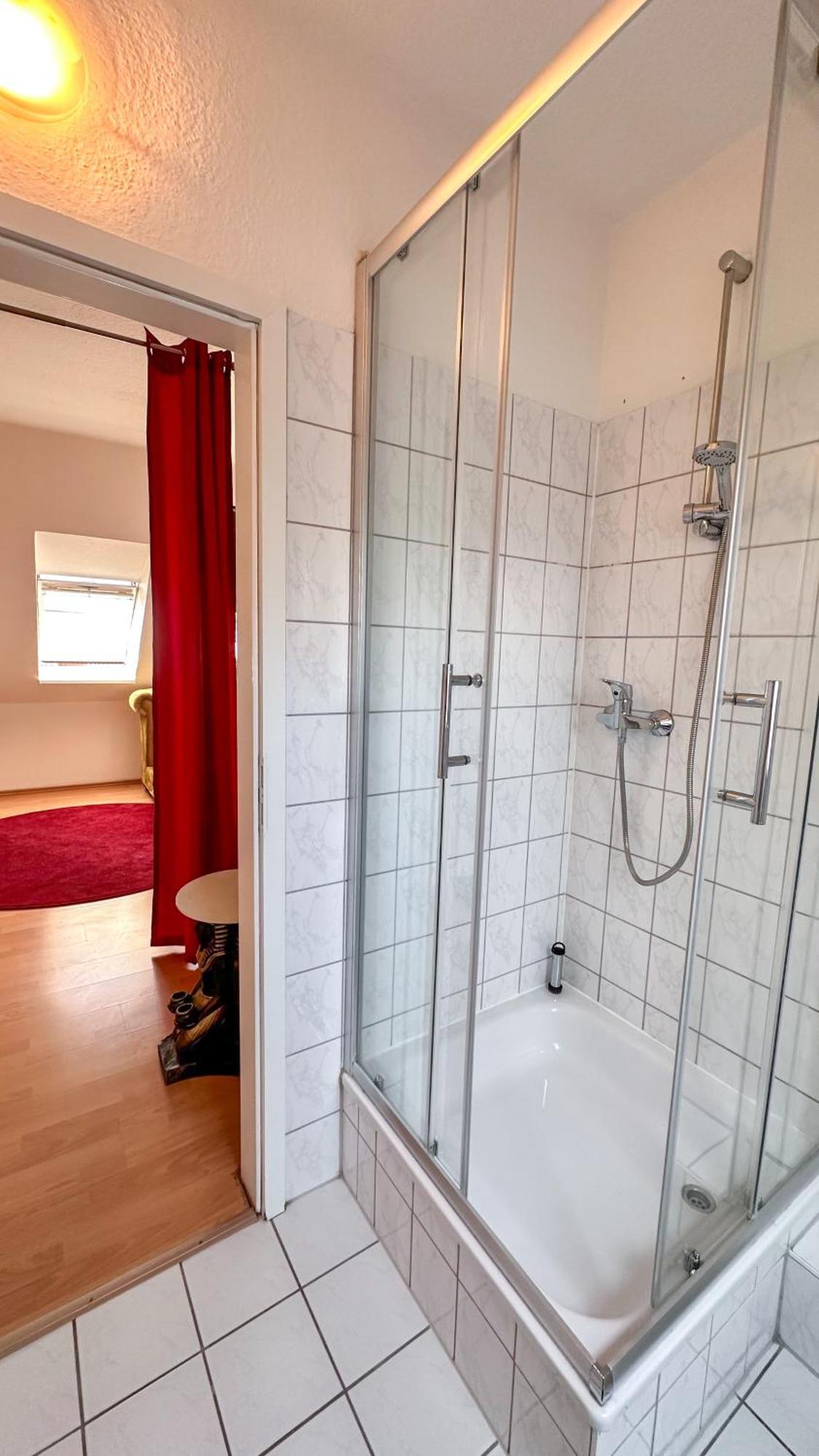 Homestayplus Schwerin ชเวียรีน ภายนอก รูปภาพ